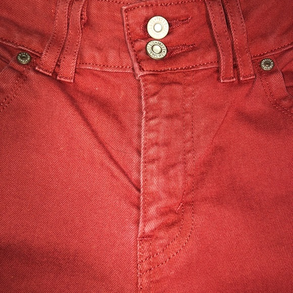 SOLD Levis women’s mid rise skinny rust color 8M - Picture 6 of 15